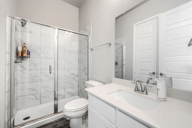Building Photo - 929 Newcastle Dr