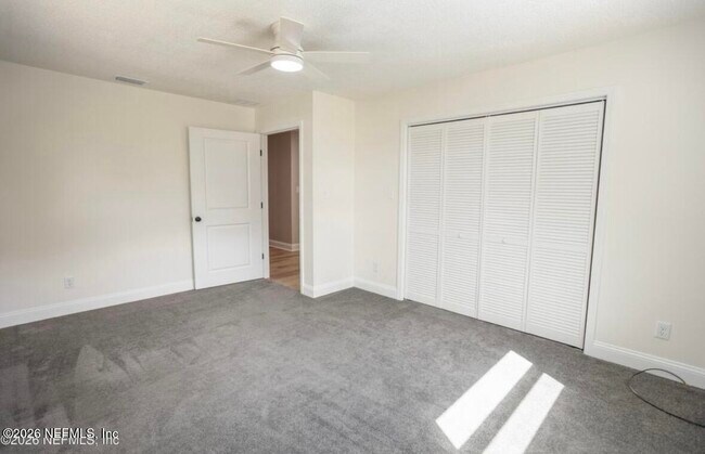 Building Photo - 44259 Artesian Blvd