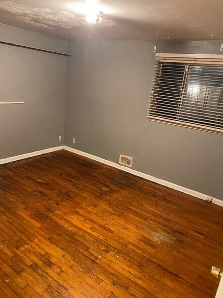 Building Photo - 775 S Leyden St