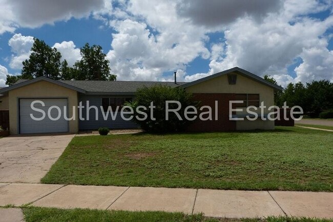 Primary Photo - Lovely 3 bedroom 2 bath home