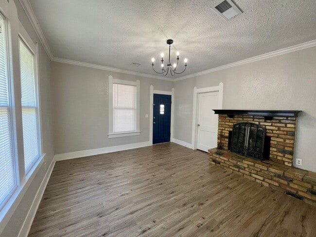 Building Photo - 1897 Harrison Ave