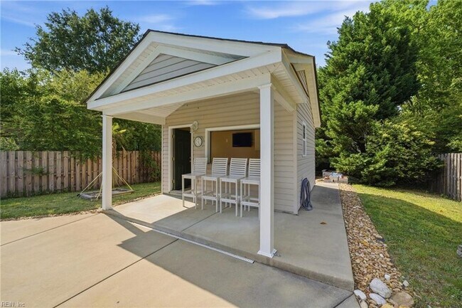 Building Photo - 103 Jessica Dr