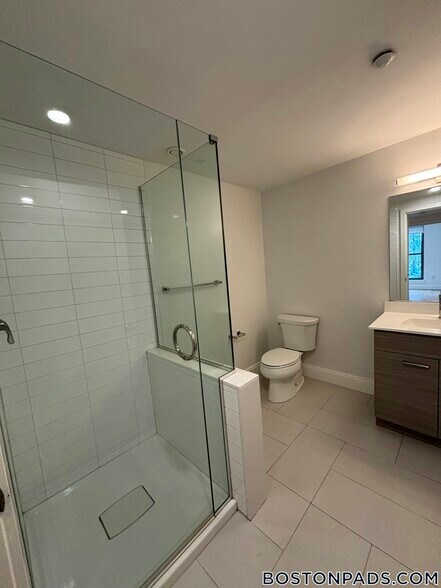 Building Photo - 40 Malvern St