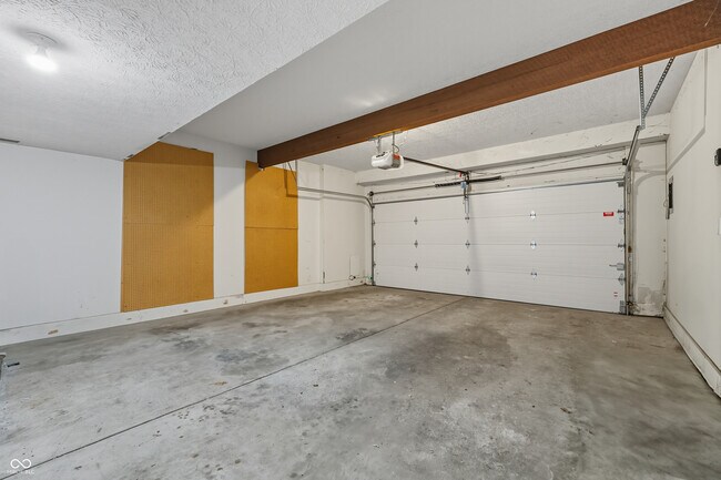 Building Photo - 7707 River Rd