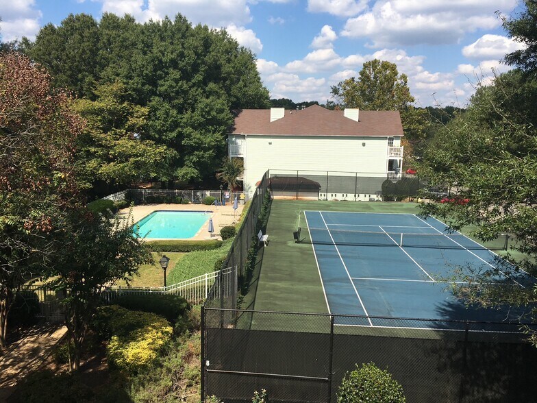 Building Photo - 247 Cobblestone Trl