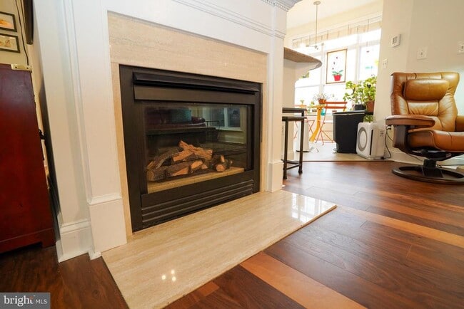 Building Photo - 2111 Ganton Green