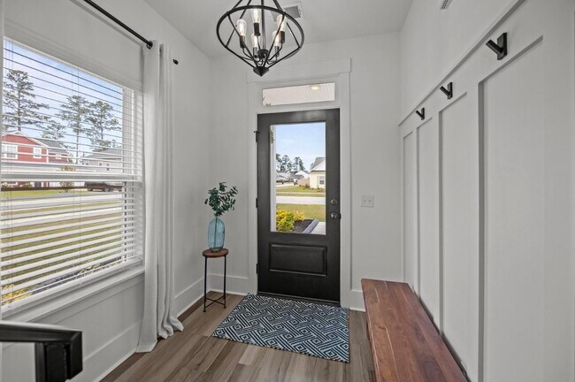 Building Photo - 401 Carrara Dr