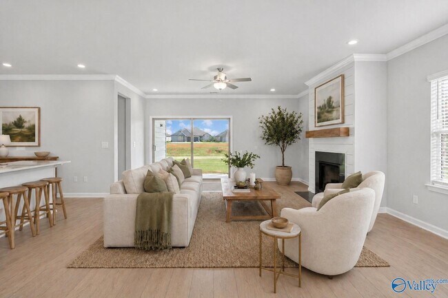 Building Photo - 302 Allene Wy