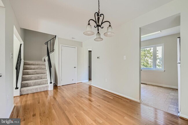 Building Photo - 15615 Plaid Dr