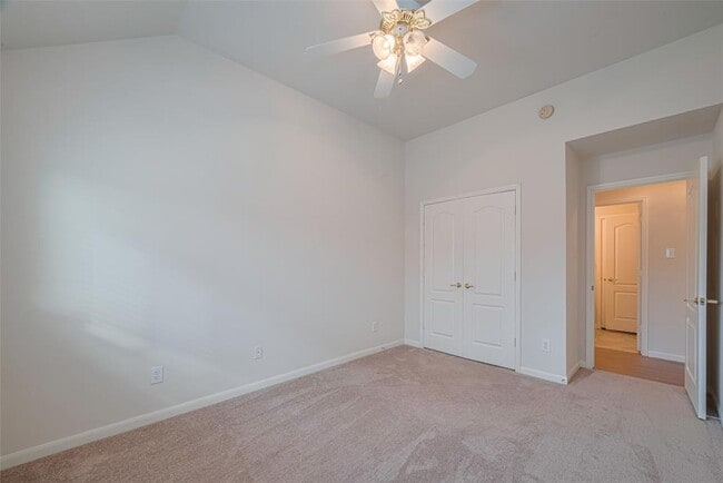 Building Photo - 11106 Fairway Dr