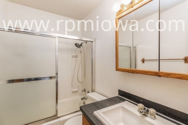 Building Photo - 209 Todd Cir