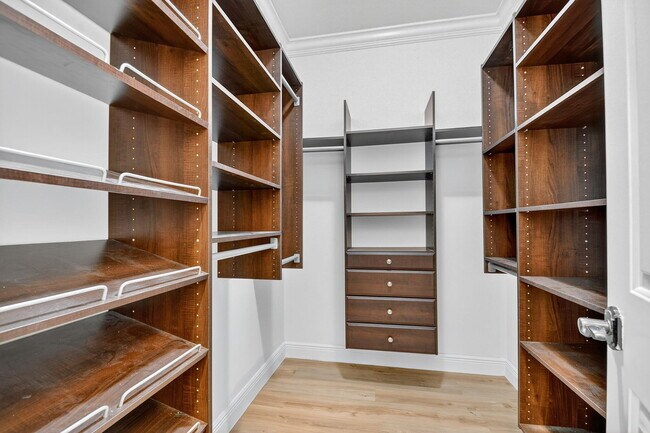 Building Photo - 13172 Doubletree Cir