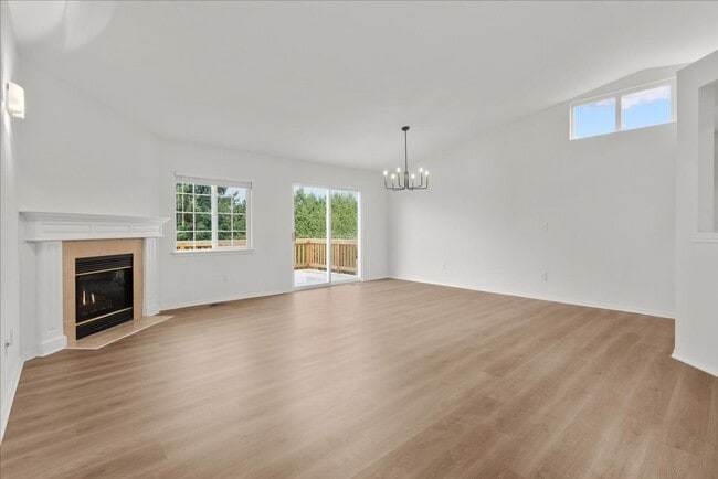 Building Photo - Beautiful & Freshly remodeled home in Fryelands Monroe