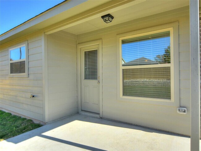 Building Photo - 21712 Gallus Dr