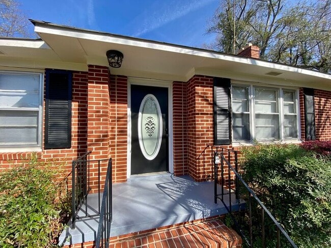 Building Photo - 3870 Hog Mountain Rd