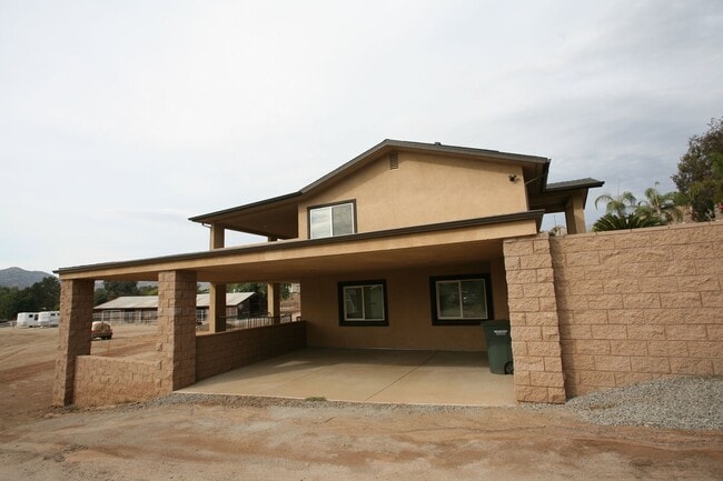 Building Photo - Valle Caballo Ln