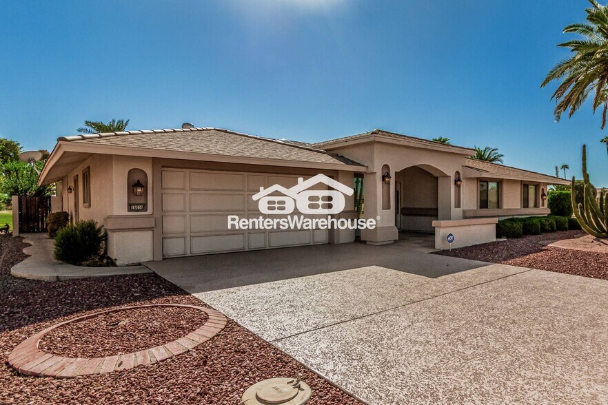 Primary Photo - 16030 N Nicklaus Ln