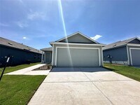 Building Photo - 3902 Selawik St