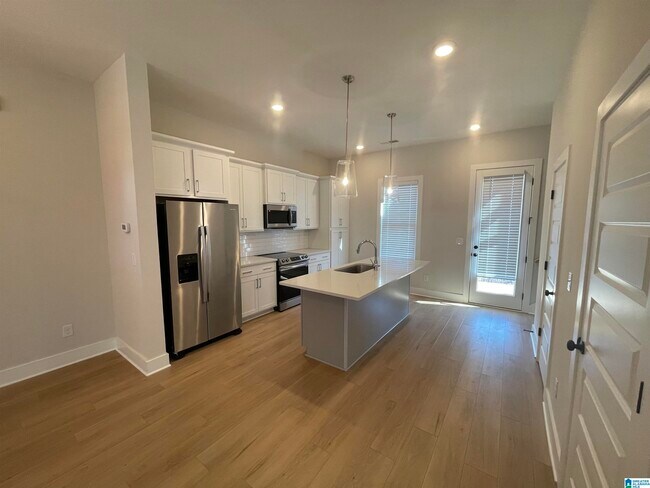 Building Photo - 4882 Silas Ave