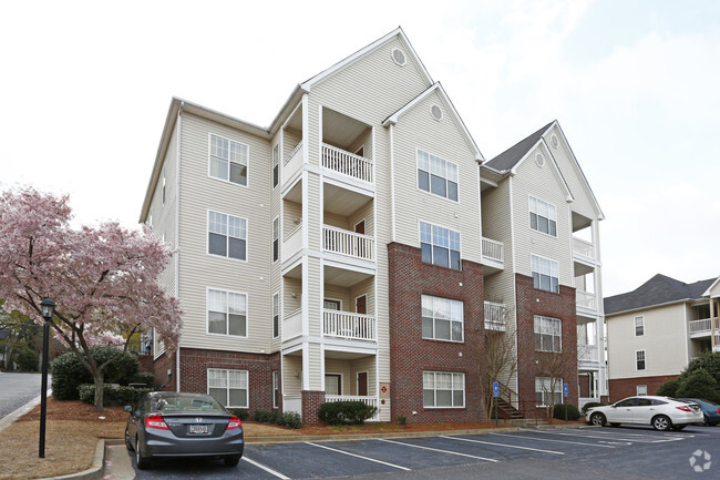 Highland View Apartments - Atlanta Ga Apartment Finder