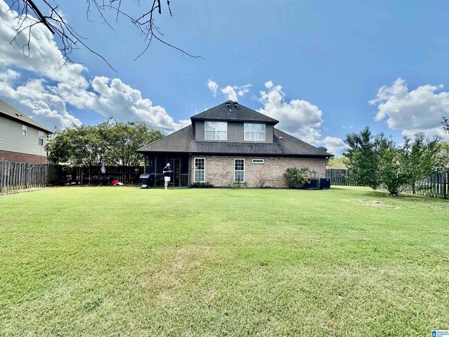 Building Photo - 277 Creekside Ln