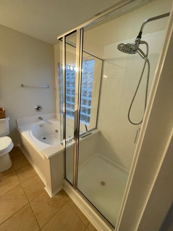 Building Photo - 5730 Baldwin Elm St