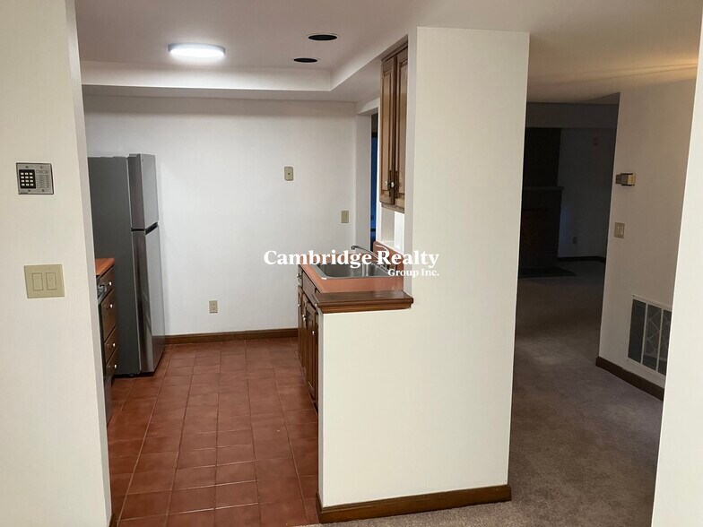 Primary Photo - 175 Summer St