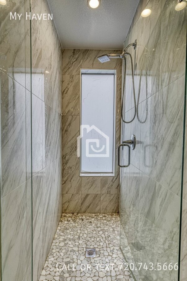 Building Photo - 1405 Knox Ct