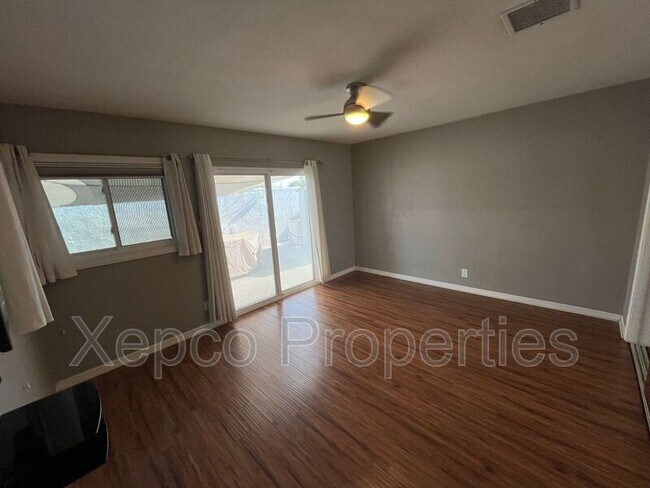 Building Photo - 4080 Cll San Antonio