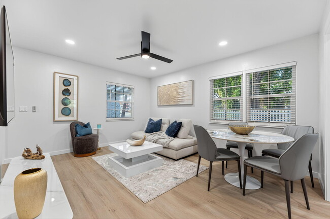 Primary Photo - 800 Tropic Isle Dr