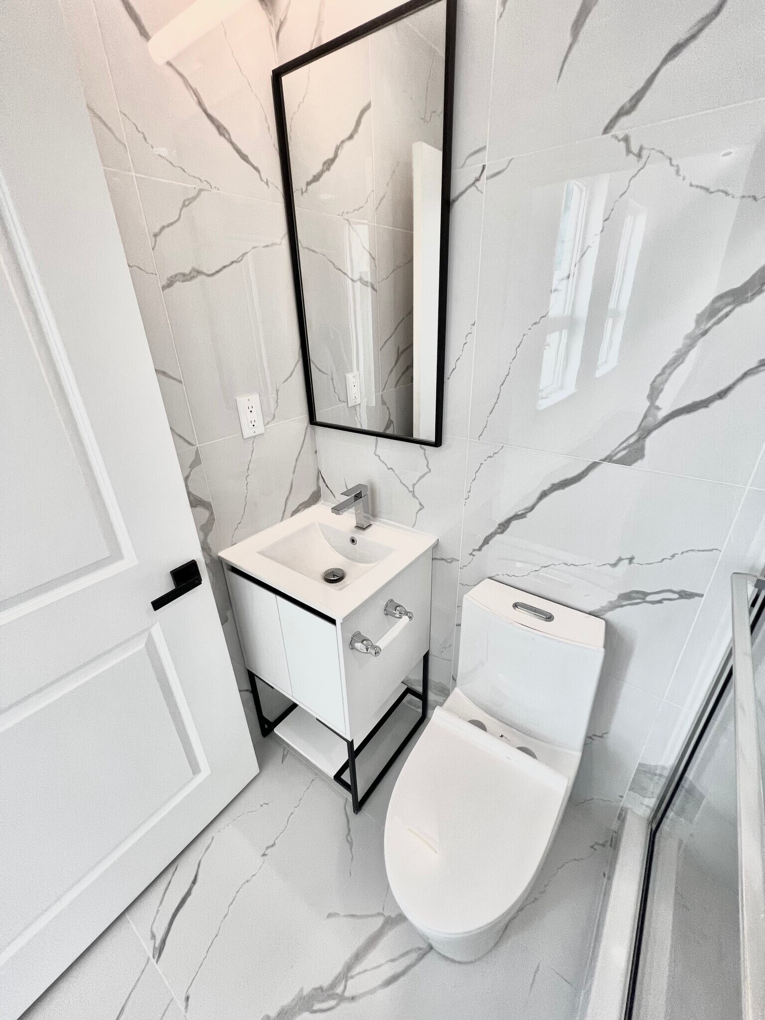 Building Photo - 1843 Hartranft St