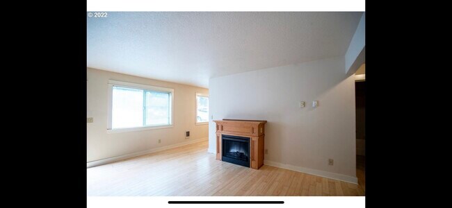 Building Photo - 8664 N Willamette Blvd