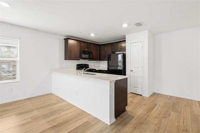 Building Photo - 2604 Spring Time Dr