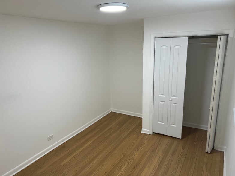 Building Photo - 2226 N 72nd Ct