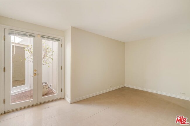 Building Photo - 1200 El Hito Cir