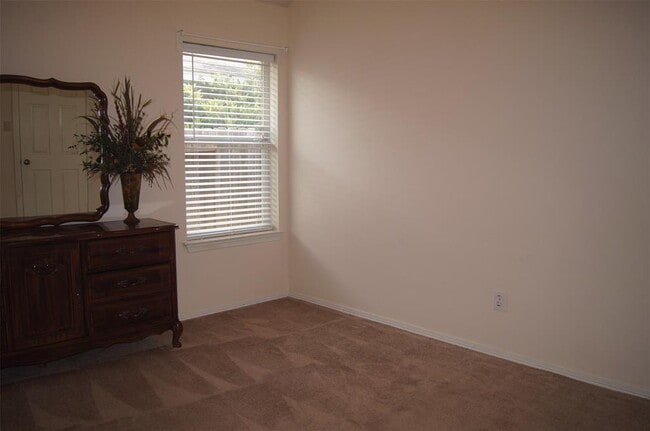Building Photo - 11903 Belle Ct