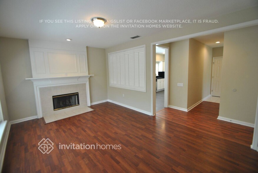 Building Photo - 8568 Glenbury Ct N