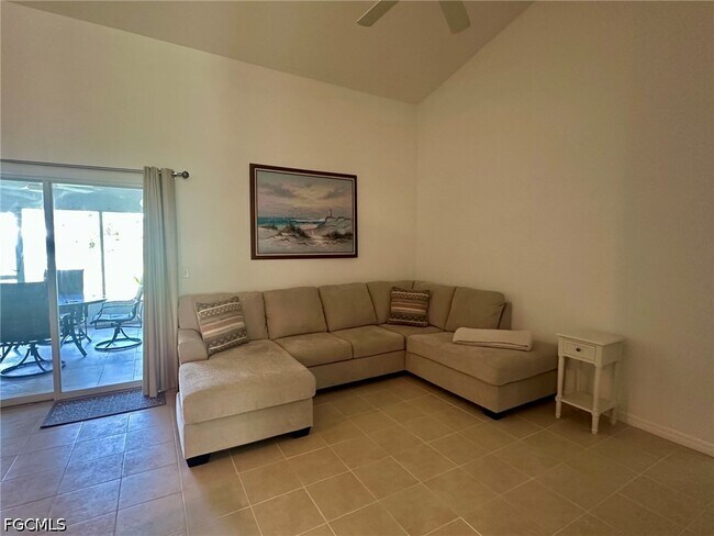 Building Photo - 16801 Sanibel Sunset Ct