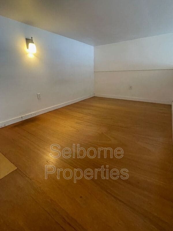 Building Photo - 5504 San Pablo Ave