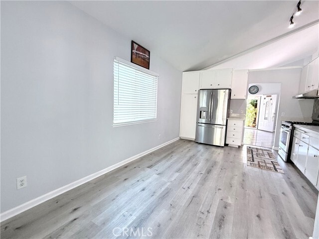 Building Photo - 27391 Pinavete