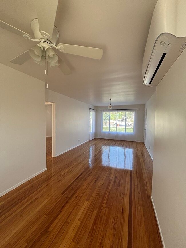 Building Photo - 1801 N Glenoaks Blvd