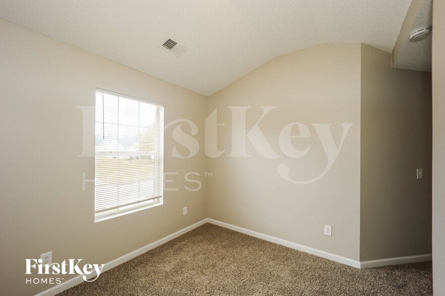 Building Photo - 6763 Merrywood Dr