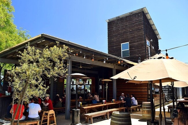 Station Tavern - 1505 Fern Street