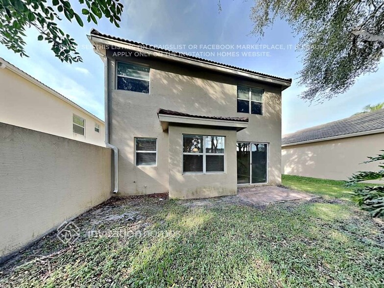 Building Photo - 10406 Pearwood Pl