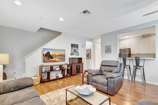 Building Photo - 4320 Blowing Point Pl