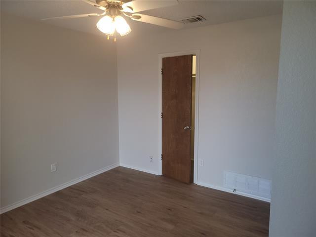 Building Photo - 331 Dogwood Dr