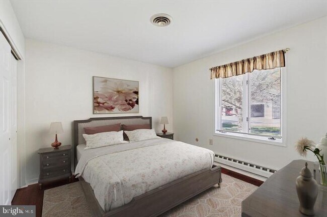 Building Photo - 201 Chandler Dr