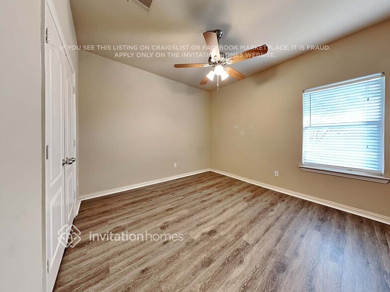 Building Photo - 1637 Salado Tr