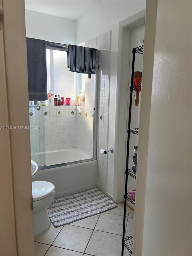 Building Photo - 225 SE 16th Ave