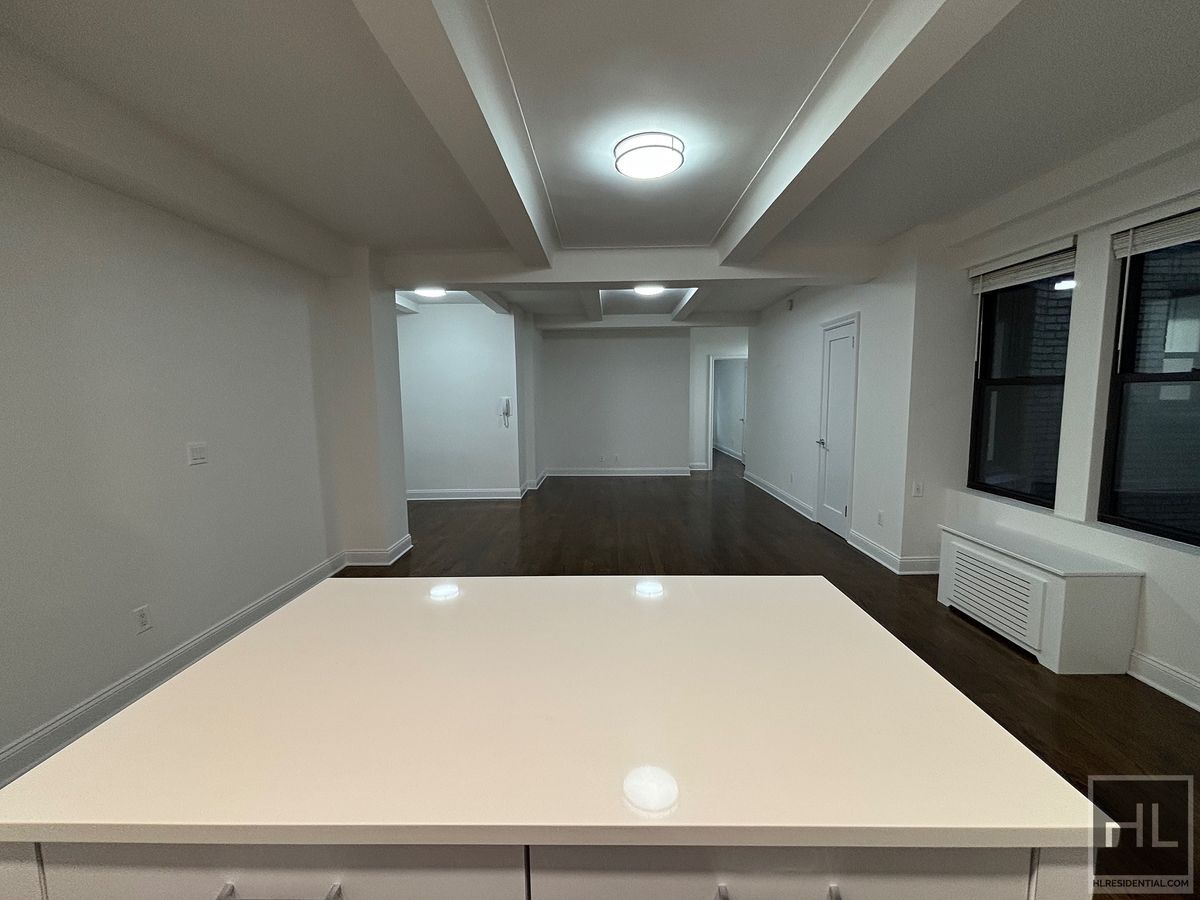 Building Photo - WEST 68 STREET